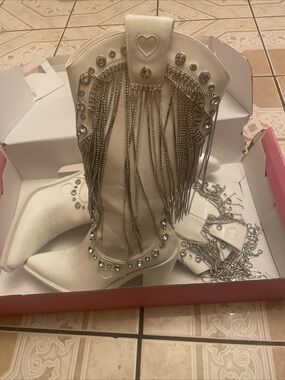 Sugar Thrillz White Fringe Studded Heeled Cowboy Boots